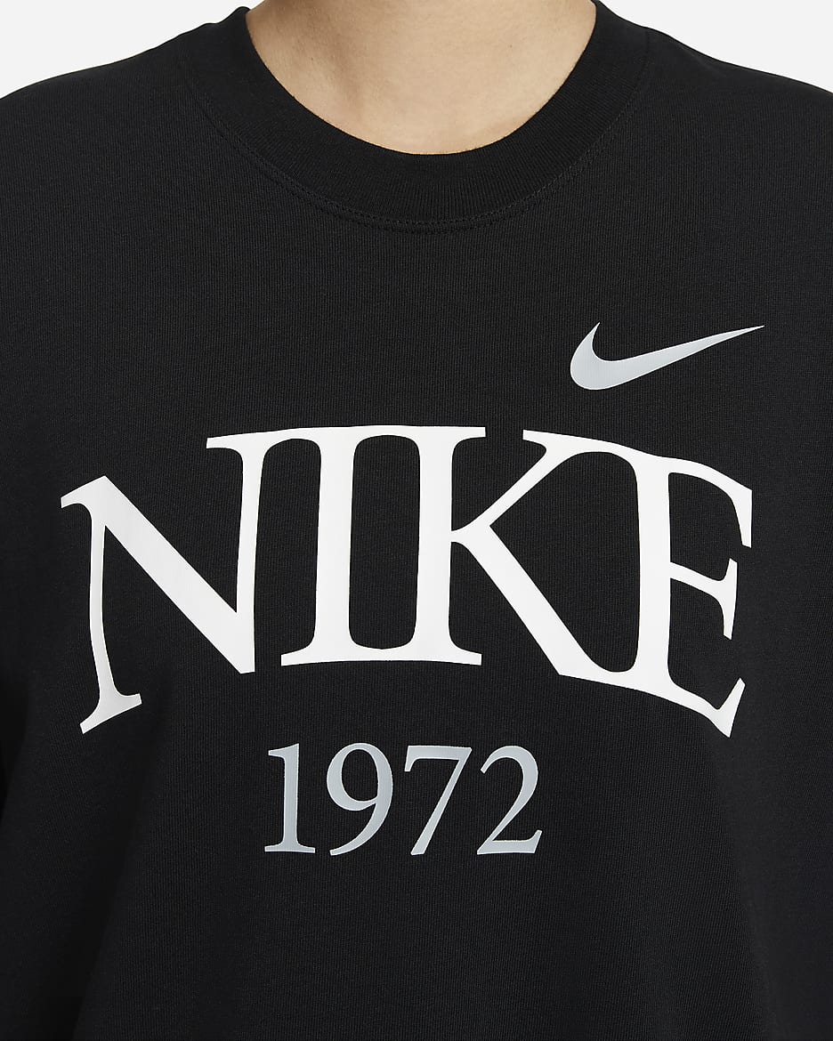 Nike classic tee best sale